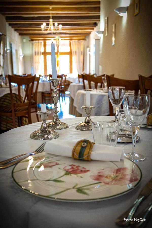 Logis Auberge Le Colombien - Hotel Et Restaurant 빌랑드리 외부 사진