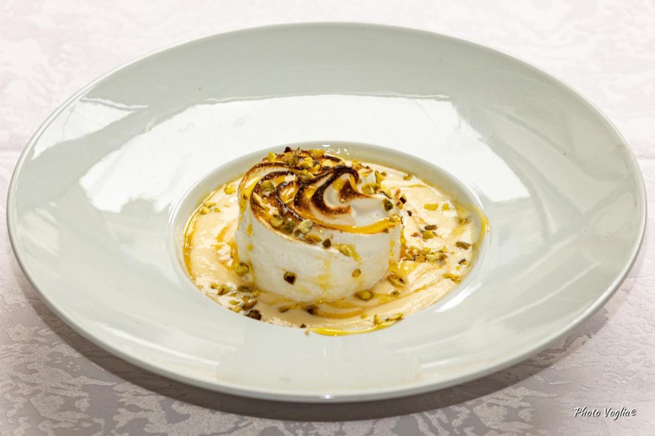 Logis Auberge Le Colombien - Hotel Et Restaurant 빌랑드리 외부 사진