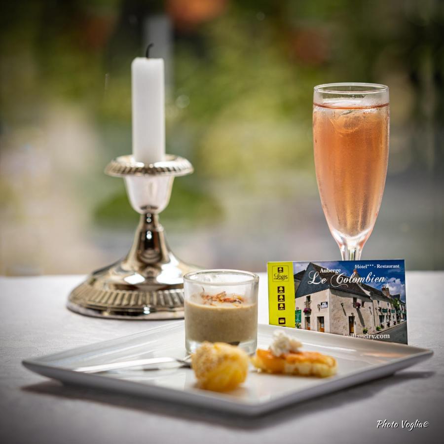 Logis Auberge Le Colombien - Hotel Et Restaurant 빌랑드리 외부 사진