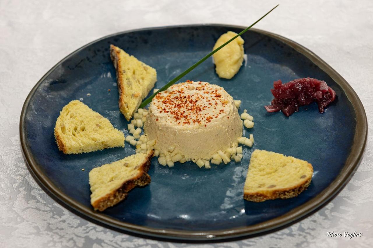 Logis Auberge Le Colombien - Hotel Et Restaurant 빌랑드리 외부 사진