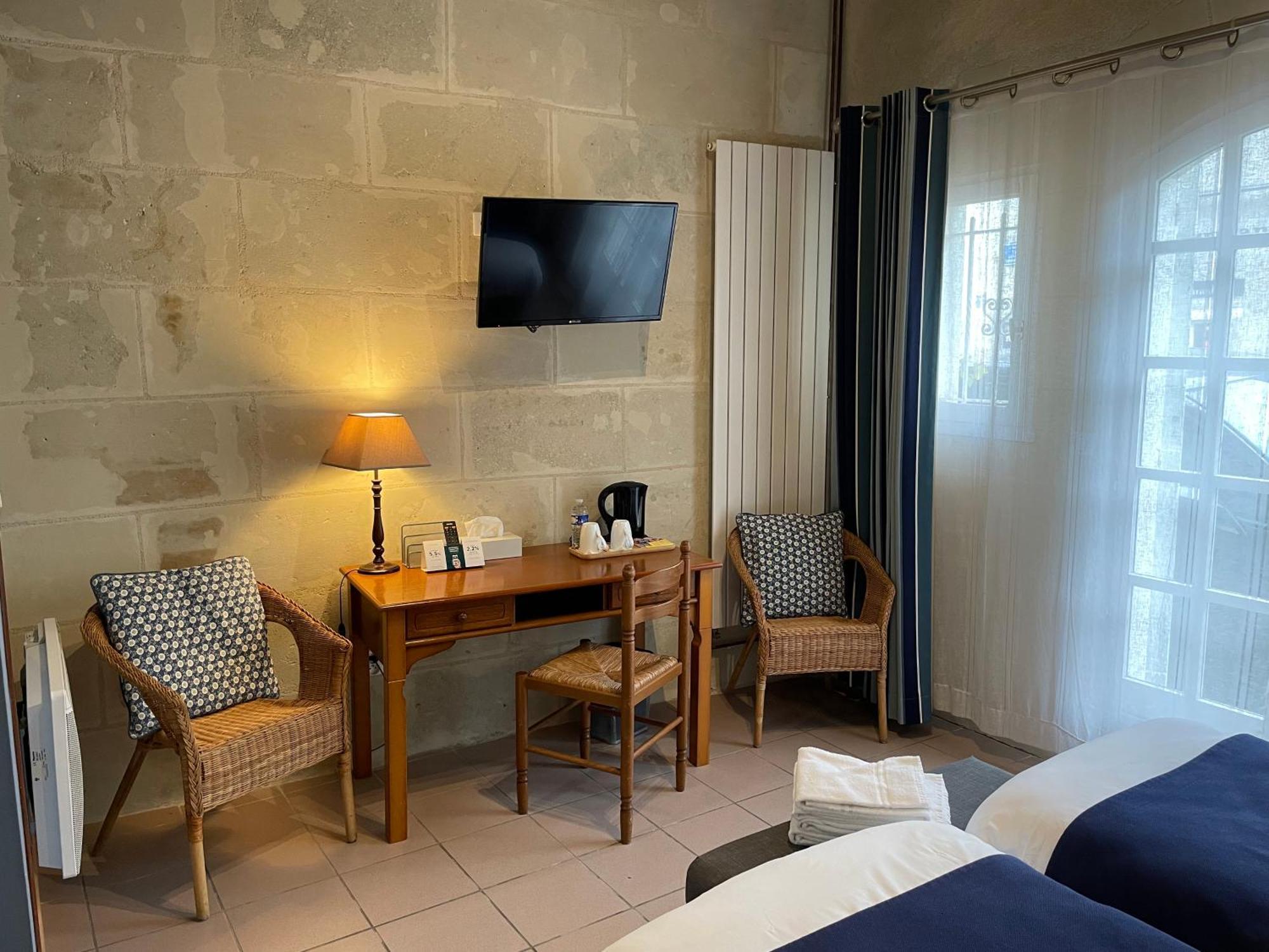Logis Auberge Le Colombien - Hotel Et Restaurant 빌랑드리 외부 사진