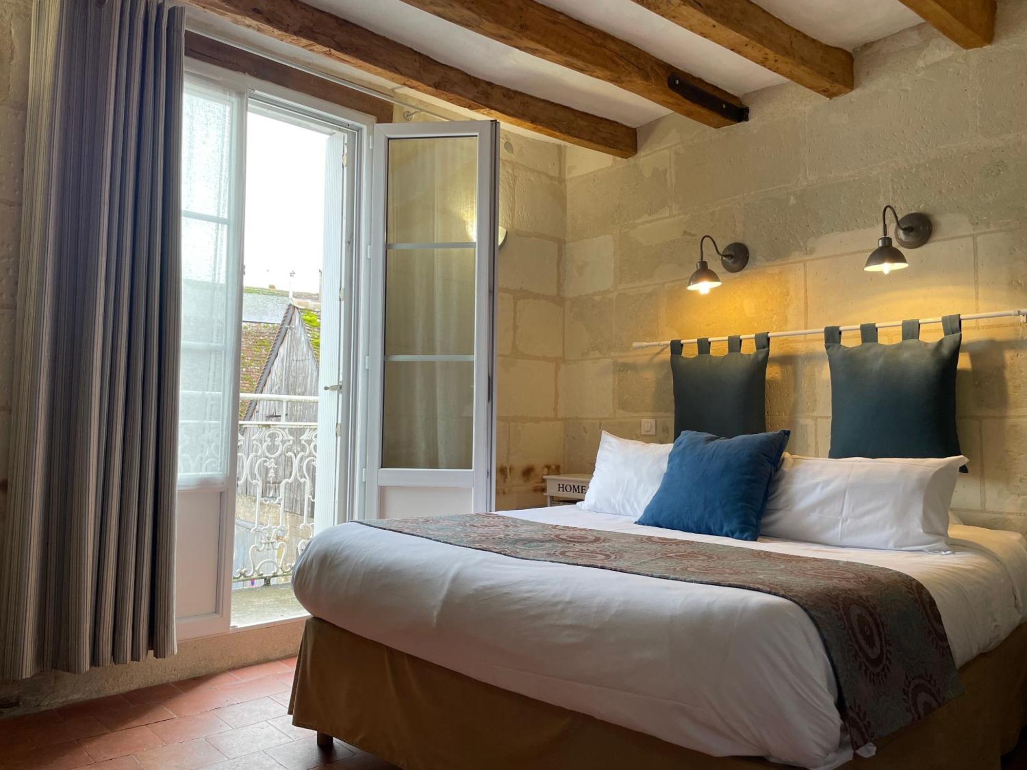 Logis Auberge Le Colombien - Hotel Et Restaurant 빌랑드리 외부 사진