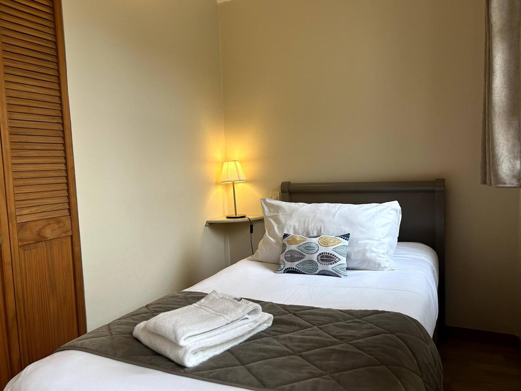 Logis Auberge Le Colombien - Hotel Et Restaurant 빌랑드리 외부 사진