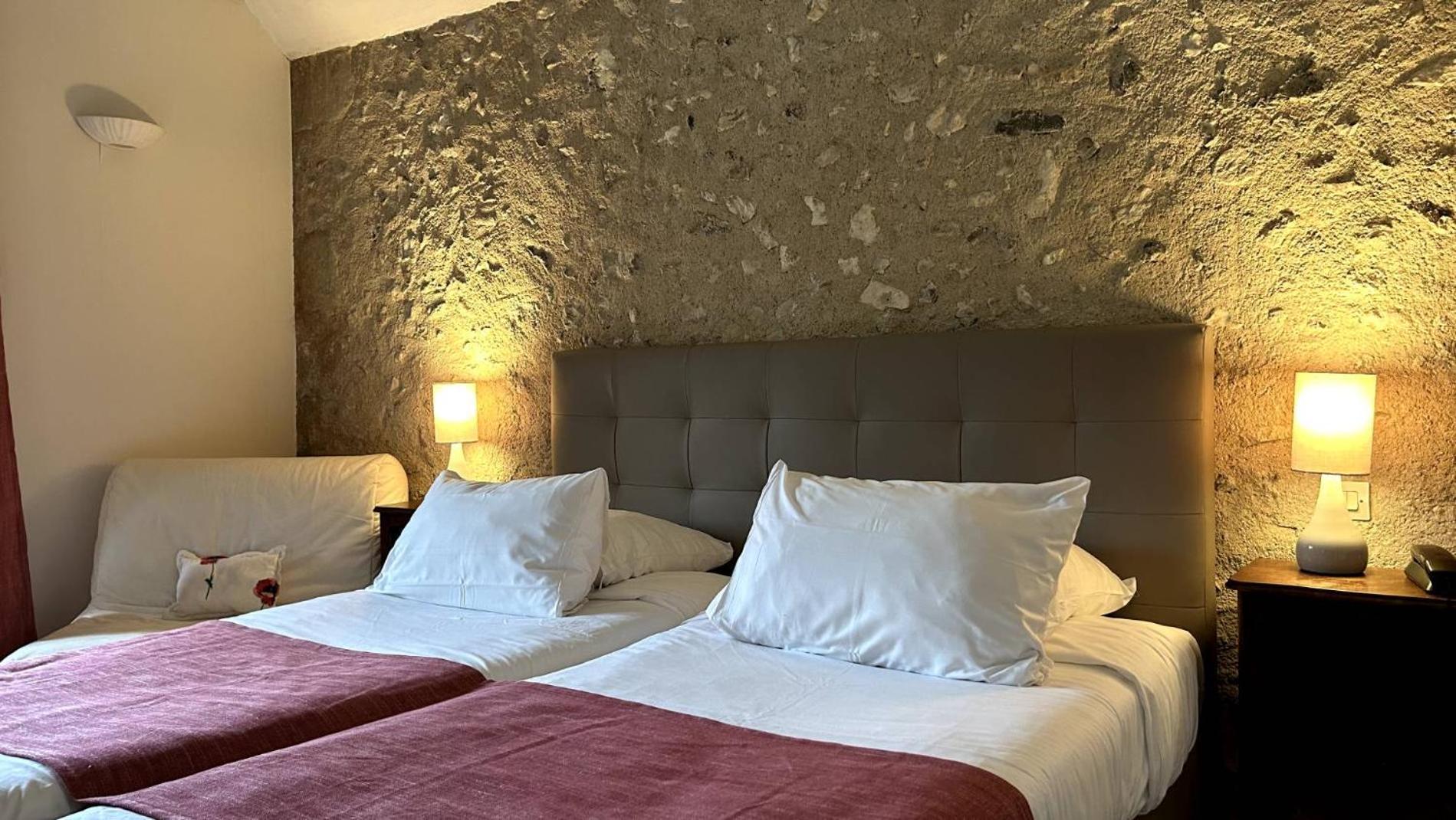 Logis Auberge Le Colombien - Hotel Et Restaurant 빌랑드리 외부 사진