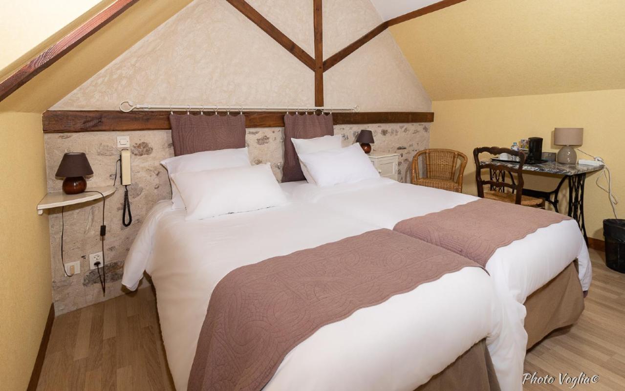 Logis Auberge Le Colombien - Hotel Et Restaurant 빌랑드리 객실 사진