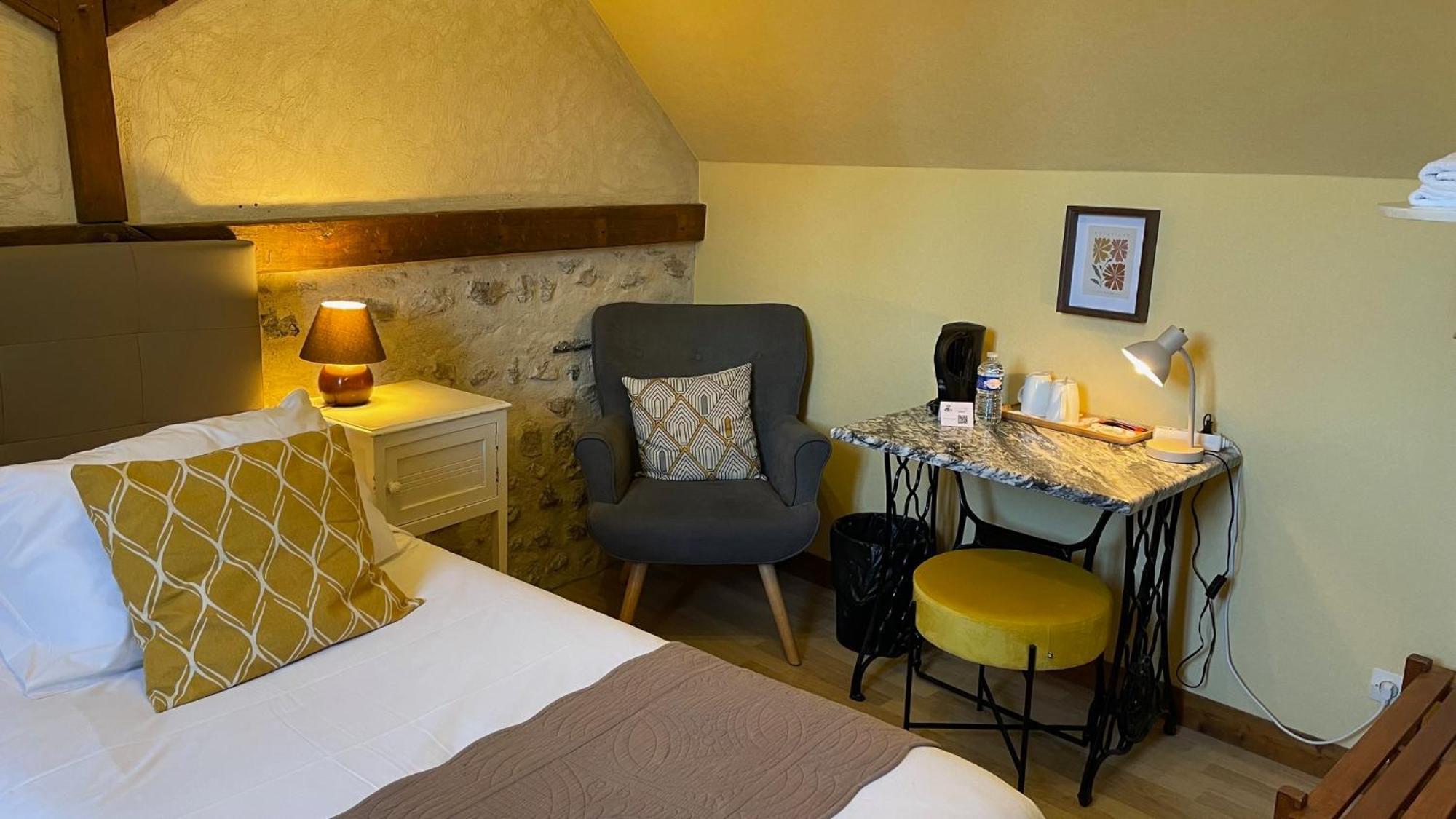 Logis Auberge Le Colombien - Hotel Et Restaurant 빌랑드리 외부 사진