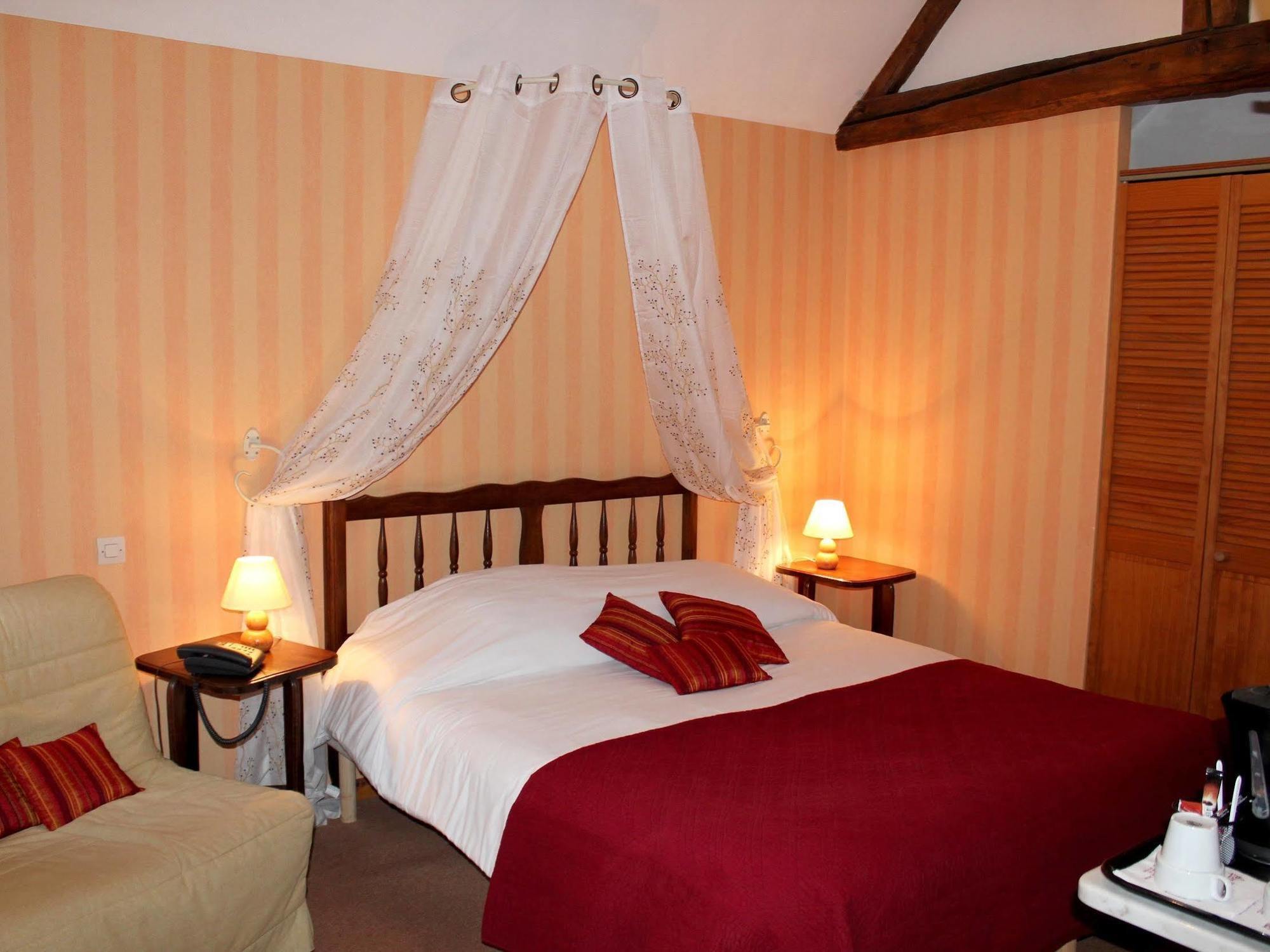 Logis Auberge Le Colombien - Hotel Et Restaurant 빌랑드리 외부 사진