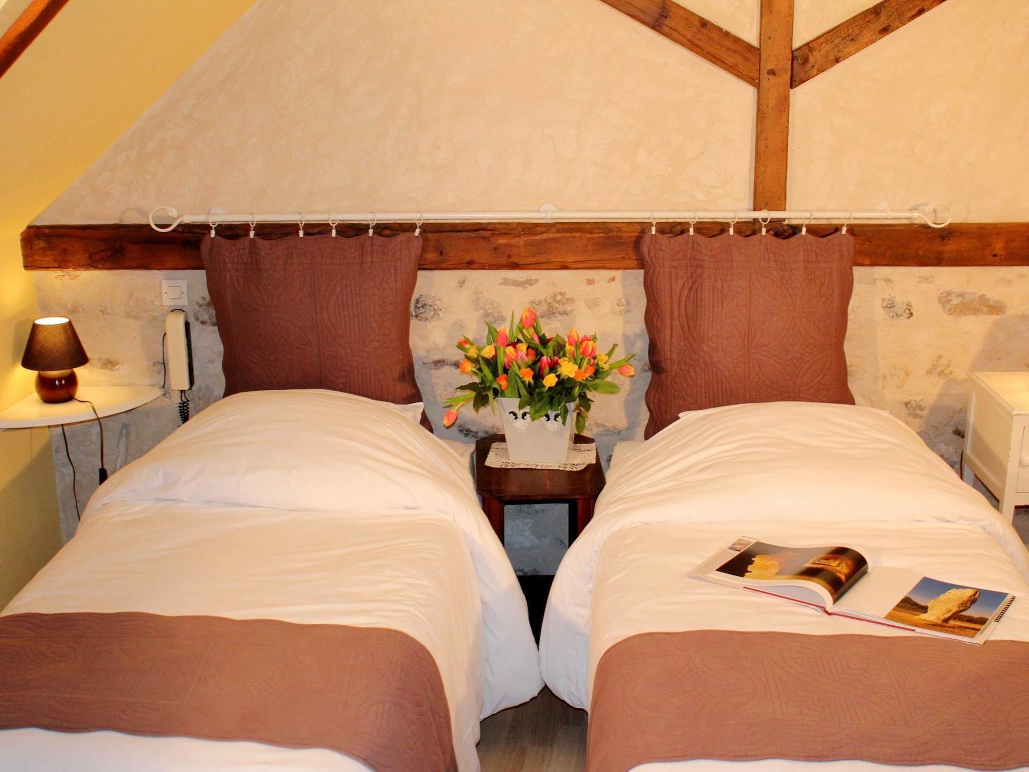 Logis Auberge Le Colombien - Hotel Et Restaurant 빌랑드리 외부 사진