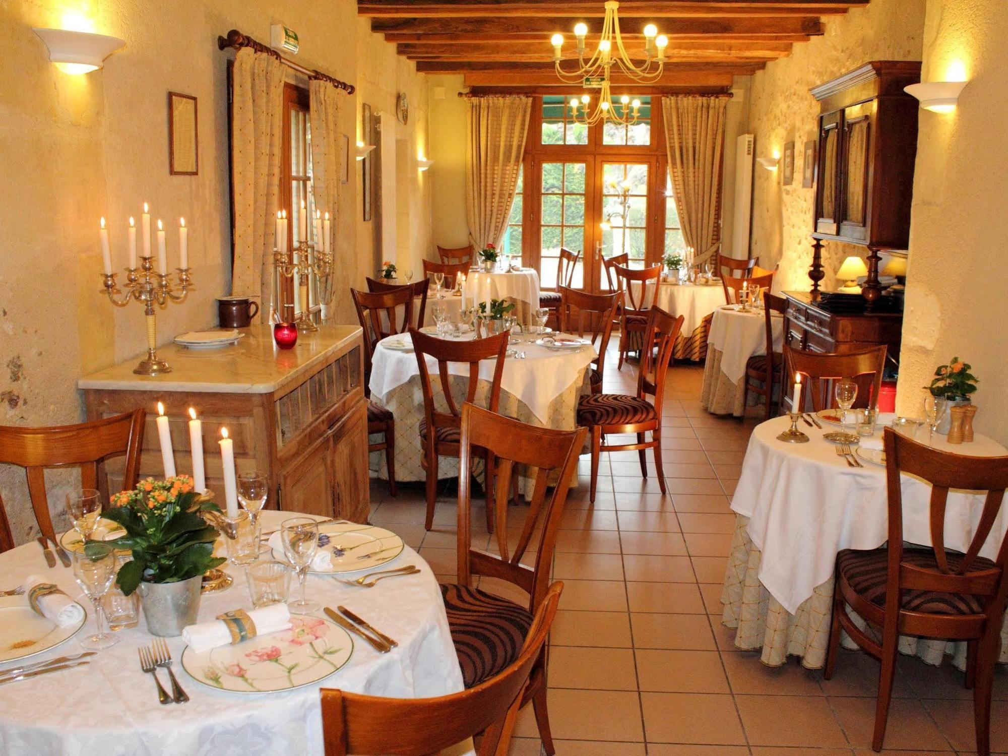 Logis Auberge Le Colombien - Hotel Et Restaurant 빌랑드리 외부 사진