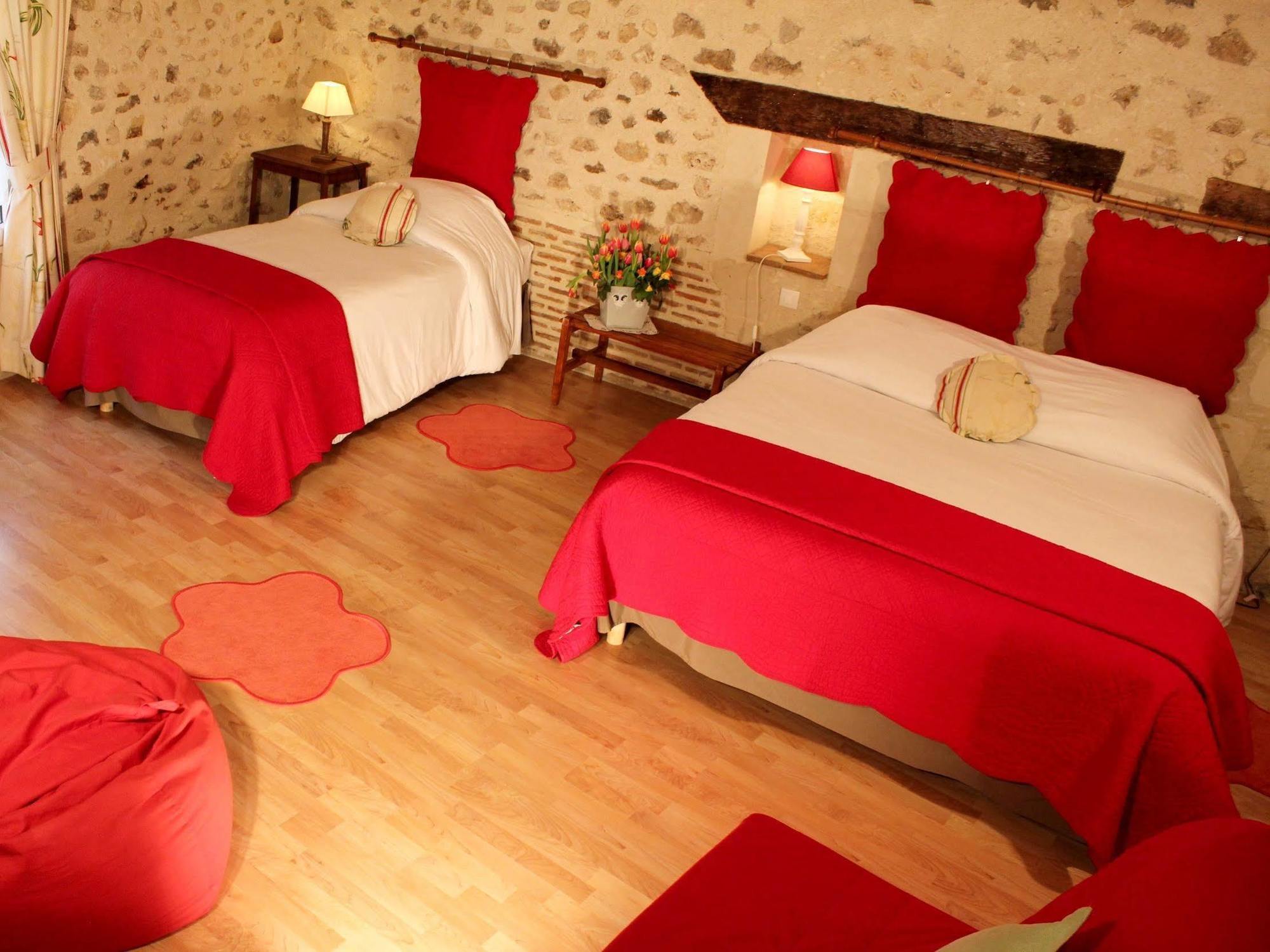 Logis Auberge Le Colombien - Hotel Et Restaurant 빌랑드리 외부 사진